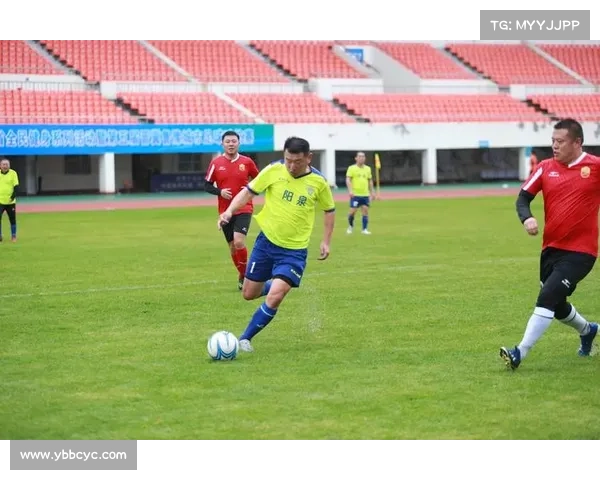 中国足球与巴西足球历史对比探讨：发展路径与成就差异分析